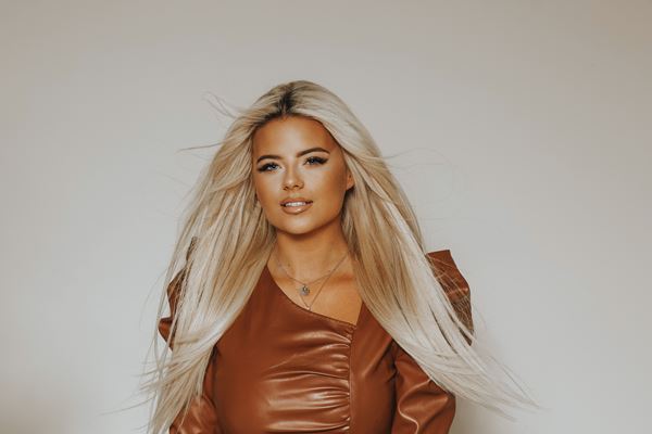 Do Regular Hair Trims Really Help Hair Growth? | Halo Hair Extensions UK